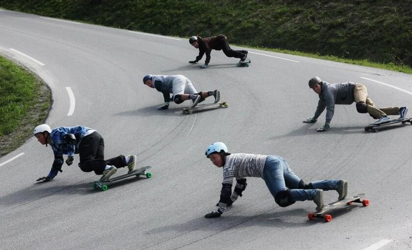 Kontrollerte svinger på longboard - Klikk for stort bilde